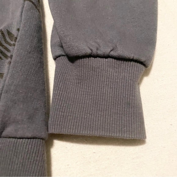 Brandalised Eleven Paris Banksy Grey Sweatshirt Small - Picture 14 of 16